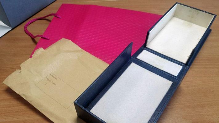 Pink gift bag Darwin notebooks