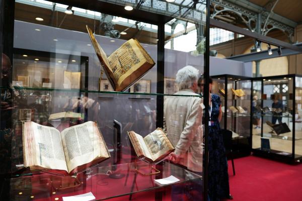 Vitrine 63
