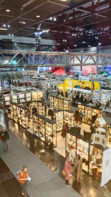 Buch Wien Antiquariatsstand